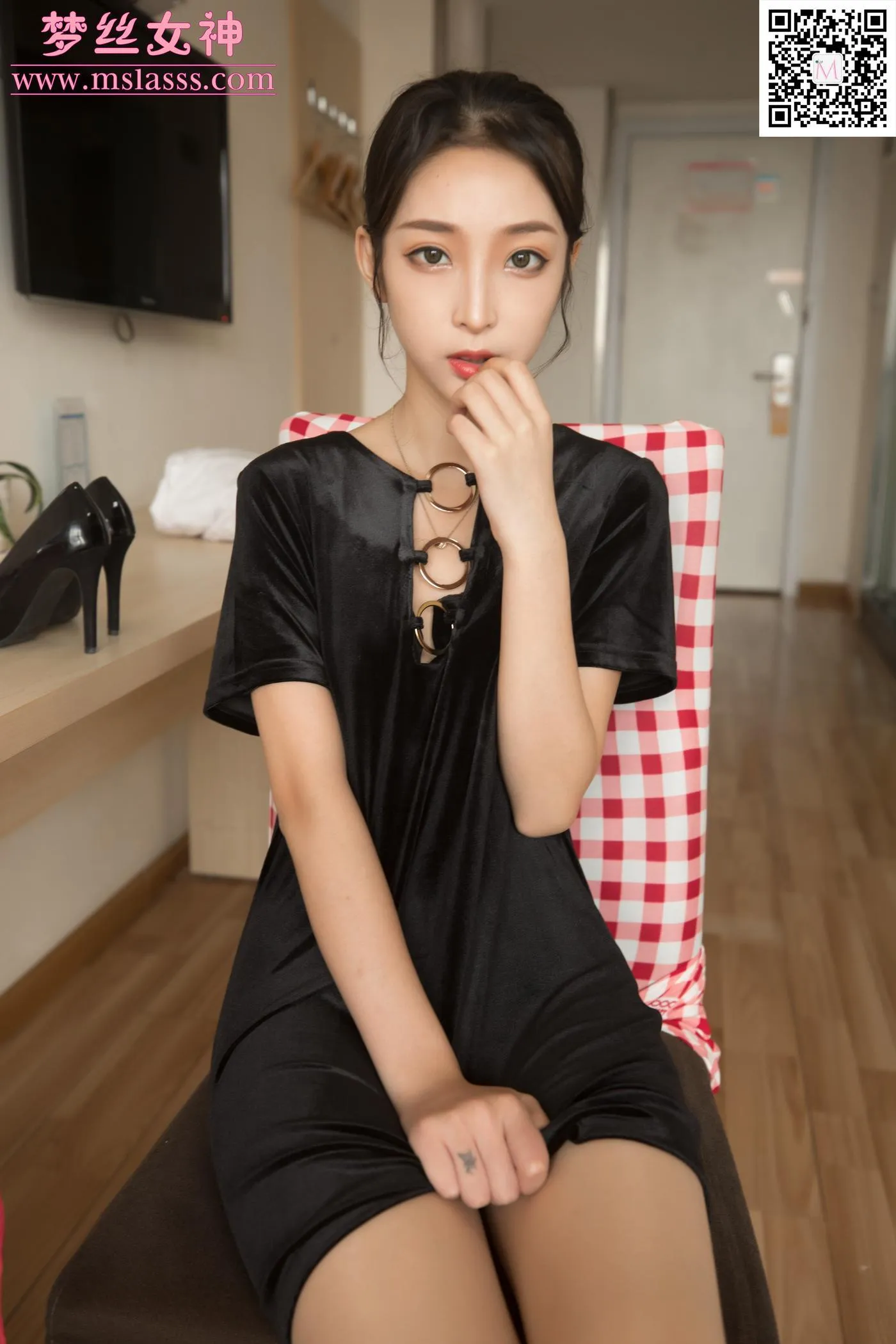 [MSLASS梦丝女神] 2020.02.20 NO.092 乔儿的高跟 [85P]插图1